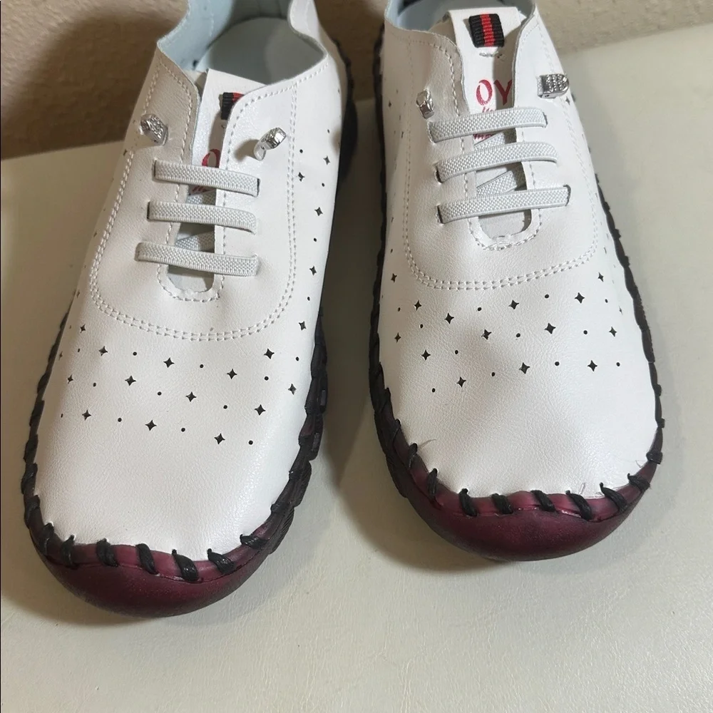OY Walking shoes Size 43/11